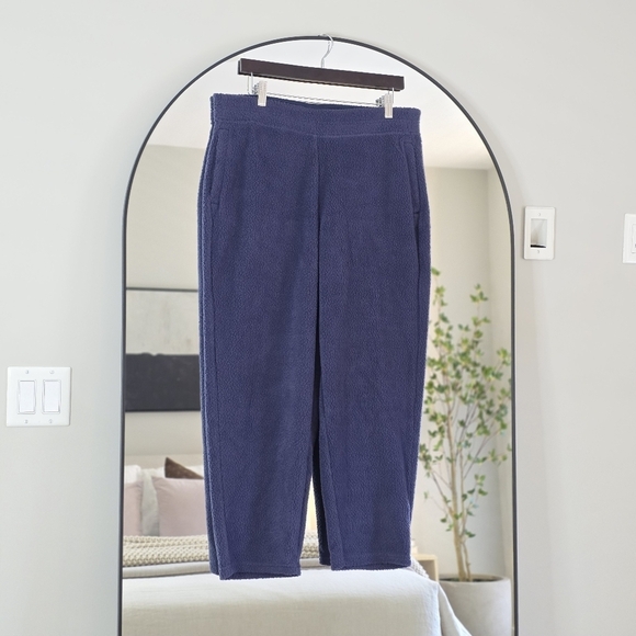 Patagonia Navy Women's Shearling Fleece Crop Pants, Size Large - Picture 1 of 10